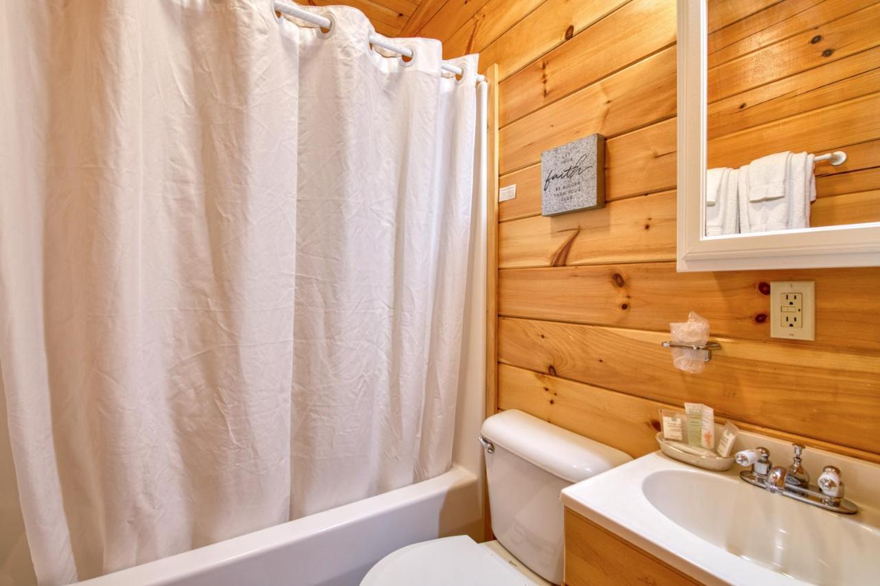 Campground Cabin Lake Junaluska Eksteriør bilde